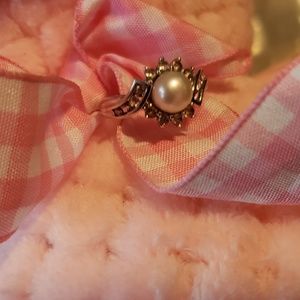 Sterling silver  ring with pearl